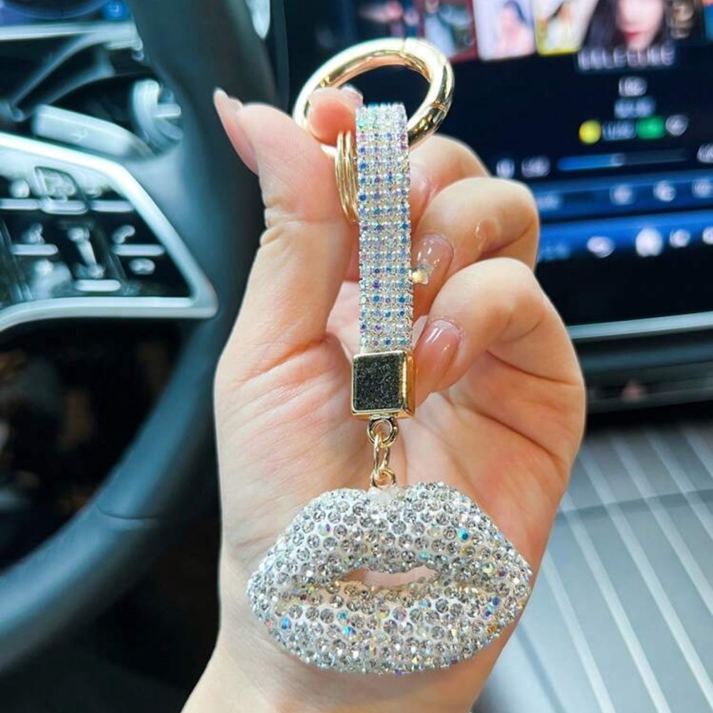 1pc Rhinestone Lips Design Keychain, Suitable As Gift - Picture 1 of 3